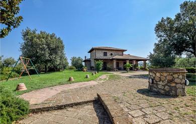 Holiday home Awesome home in Civitella DAgliano with WiFi and 3 Bedrooms
