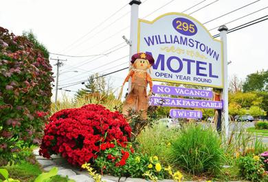 Мотель Williamstown Motel
