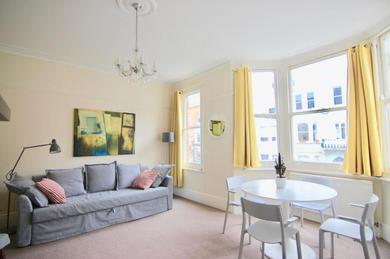 Apartments Spacious Bright 1 Bed Flat in Fulham by the Thames