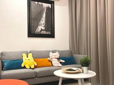 Apartments Arcoris Mont Kiara 1 to 5 pax Designer Netflix Chill Balcony