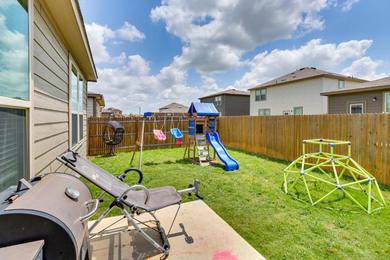  Jarrell Home with Playground and Pool Access!