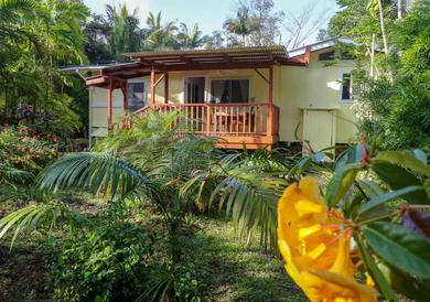 Дом отдыха Tropical Anuenue Cottage