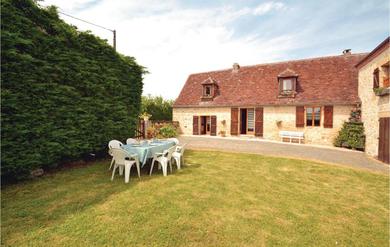 Holiday home Amazing home in La-Chapelle-Saint-Jean with 3 Bedrooms and Outdoor swimming pool