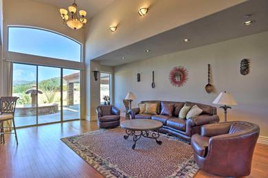 Holiday home Charming Cave Creek Abode with Hot Tub and Views!
