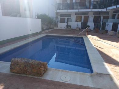 Holiday home Casa en urbanización privada con piscina en un entorno único