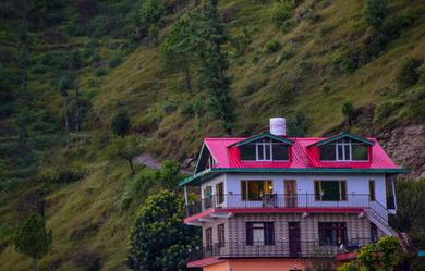 Villa Himachal Home by Dumnu Homes