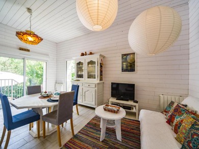 Holiday home Holiday Home La petite maison blanche by Interhome