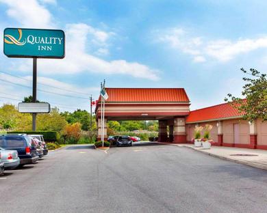 Отель Quality Inn Meadowlands