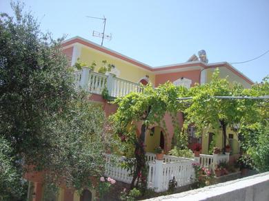 Nikolaou Thomas House