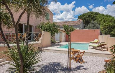 Holiday home Amazing Home In Creissan With Wifi, Outdoor Swimming Pool And Heated Swimming Pool