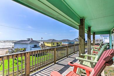 Holiday home Surfside Beach Home with Views, Steps to Shore!