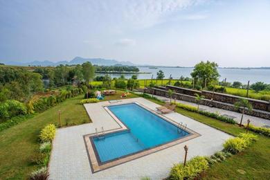 Villa Travalong Yahvi - 6 BHK Lakefront Pool Villa