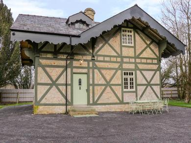 Дом отдыха Swiss Cottage