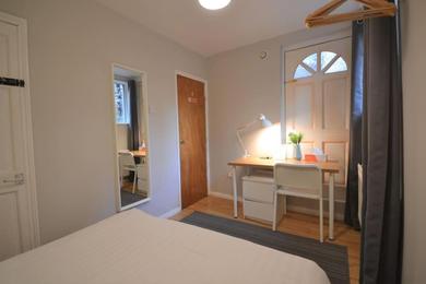 Guest house Lovely budget double ensuite in Bricklane