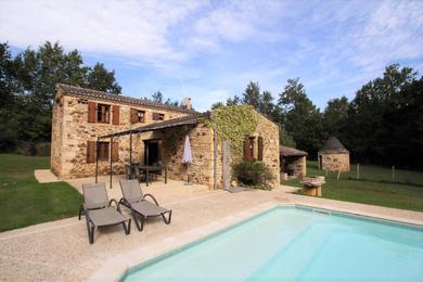 Дом отдыха Le Mounard, Biron - Charming 2 Perigourdine Cottages with 2 heated pools