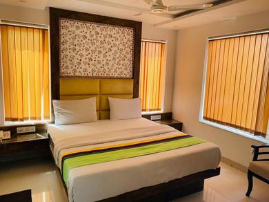 Hotel Optimum Baba Residency- 5 Min From New Delhi Railway Station