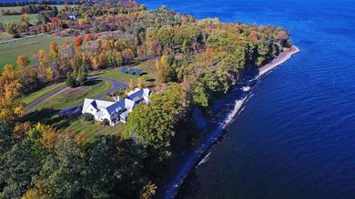 Holiday home Stunning South Hero Home on Lake Champlain with View