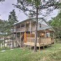Holiday home Serene Lakeside Escape with Game Room and Hot Tub!