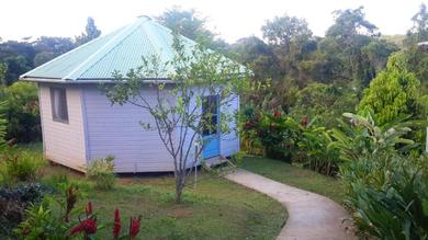 Дом отдыха Bungalow de 2 chambres avec piscine partagee jardin amenage et wifi a Le Robert a 1 km de la plage