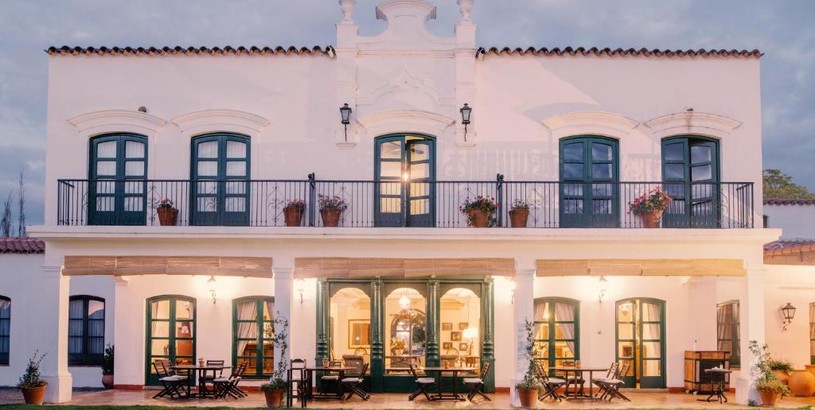 Отель Patios De Cafayate