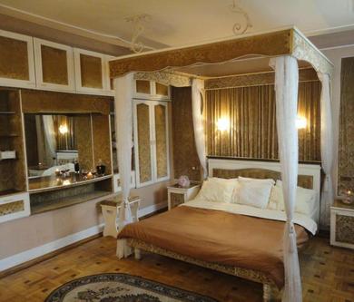 Classic Apartment on Kievyan