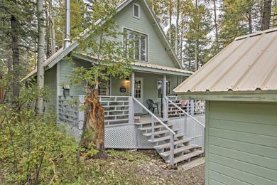 Holiday home Quaint Cloudcroft Cabin with Stunning Forest Views!