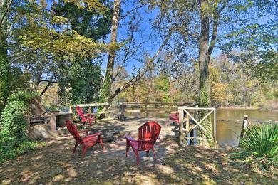 Holiday home Tranquil Hideaway on Watauga River Fish and Unwind!
