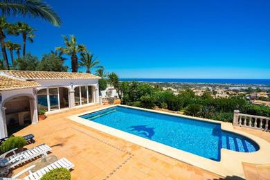 Marvelous villa with panoramic sea view & pool