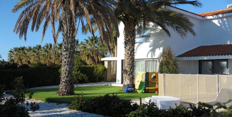 Villa Luxury 6 bedrooms villa in Cyprus