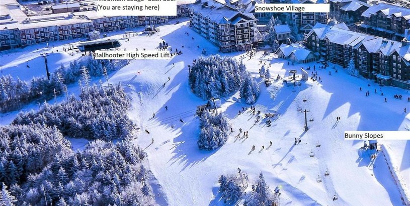 Aparthotel Stroll to Slopes, Village Area, Ski in-out MtLodge 322