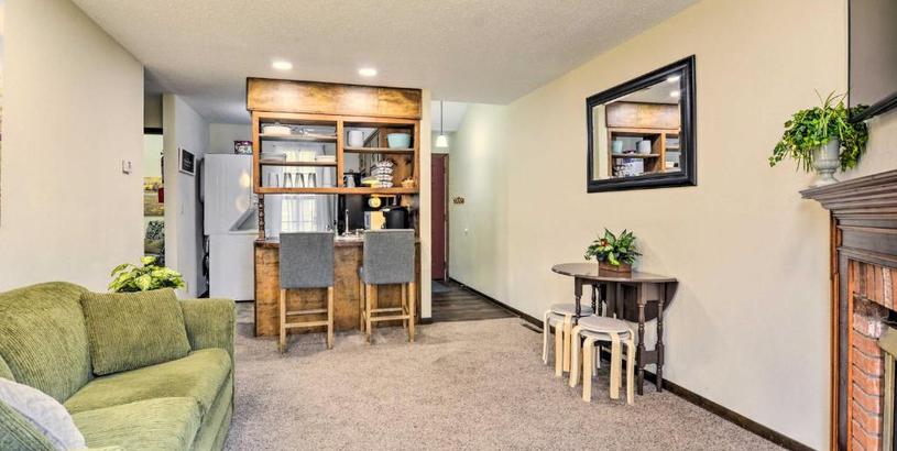 Дом отдыха Cozy Nevada Townhome Less Than 1 Mi to Cottey College