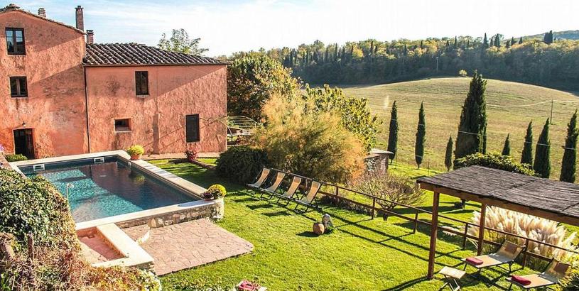 Villa Razzaia Villa Sleeps 14 with Pool and Air Con