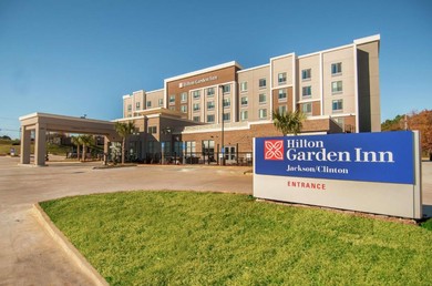 Отель Hilton Garden Inn Jackson/Clinton