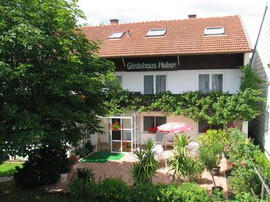 Гостевой дом Gästehaus Huber - traditional Sixties Hostel
