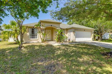 Holiday home Pinellas Park Vacation Rental with Private Yard!