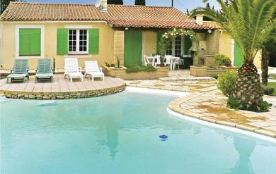  Awesome Home In Boulbon With 3 Bedrooms, Private Swimming Pool And Swimming Pool
