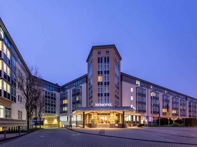 Отель Novotel Mainz