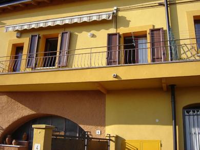 Apartments CASA DEL SOLE APPARTAMENTO N° 2 WHITE AND GOLD ROOM