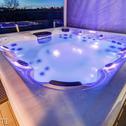 Holiday home *H* 5BR Home Getaway w/HOT TUB **