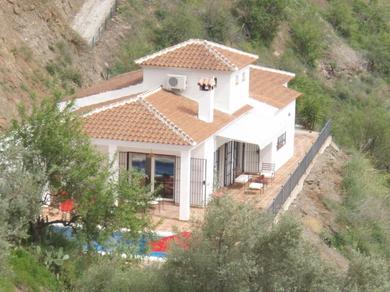 Peaceful Villa in Arenas with Swimming Pool