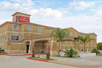 Отель Ramada by Wyndham South Waco