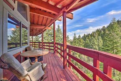 Holiday home Lake Arrowhead Cabin with Deck and Stunning Mtn Views!