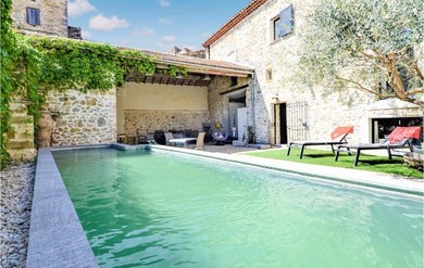 Holiday home Awesome Home In Cruviers-lascours With Outdoor Swimming Pool, Wifi And 4 Bedrooms