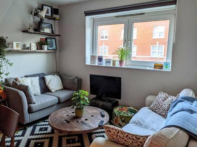 Apartments Spacious, central 1-bed flat in East London