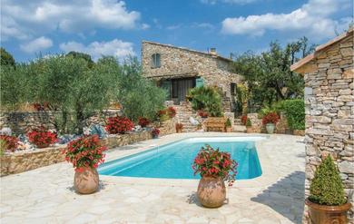 Holiday home Stunning Home In Fontarches With 2 Bedrooms, Private Swimming Pool And Outdoor Swimming Pool