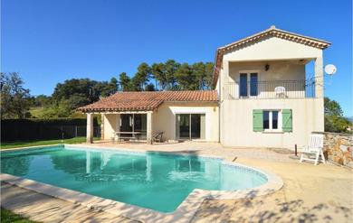 Holiday home Awesome Home In Bordezac With 3 Bedrooms, Wifi And Outdoor Swimming Pool