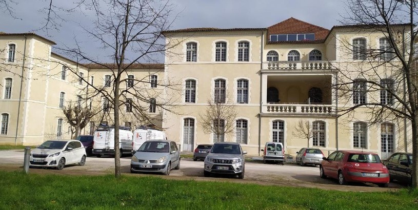 Апартаменты Appartement 3 chambres,îlot Pasteur-Auch