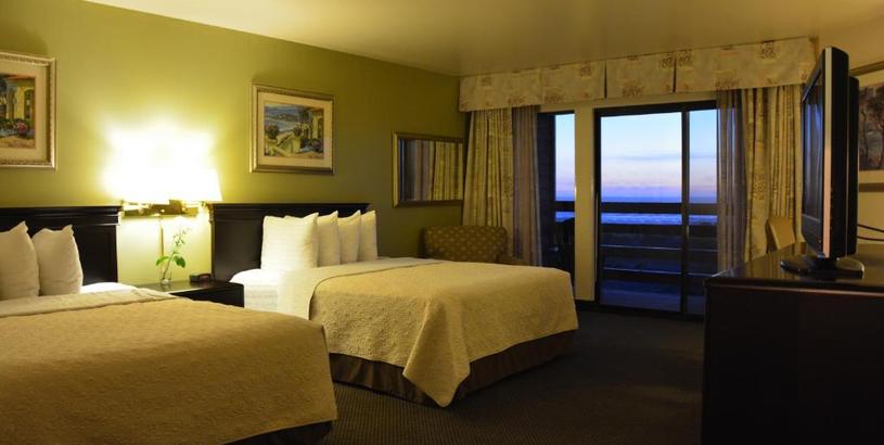 Курорт SureStay Plus Hotel by Best Western Gold Beach