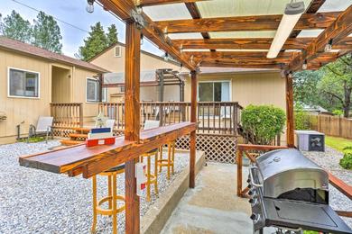 Holiday home Shasta Lake Escape Near Redding with Fire Pit!