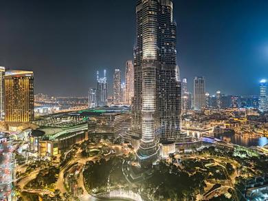 Дом отдыха Spacious 3BR+Maids with Burj Khalifa & Fountain Views